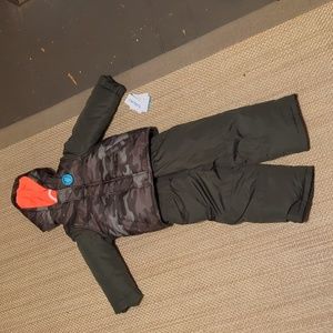 3T Coat and snowpants